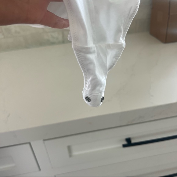 Everlane White Long Sleeve Bodysuit - Picture 8 of 8